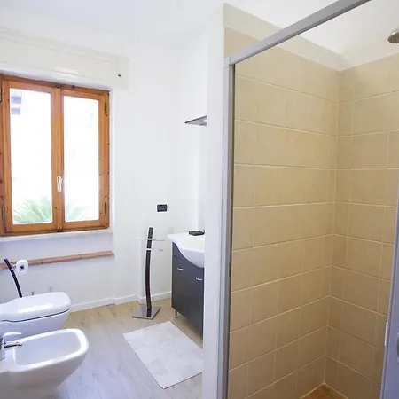 Leo ヴィラ ポルトフェッラーイオ